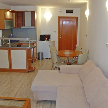 Hotel de apartamente Colosseum 2