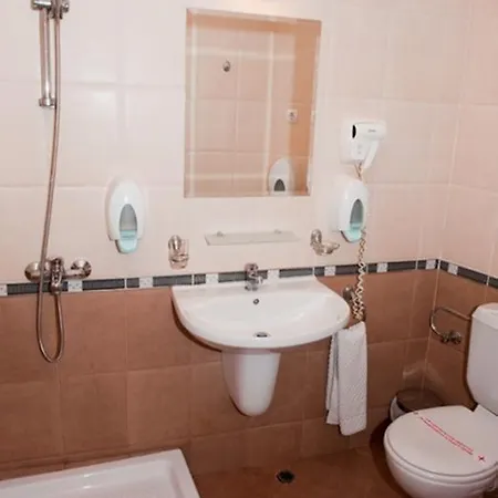 Colosseum 2 公寓式酒店