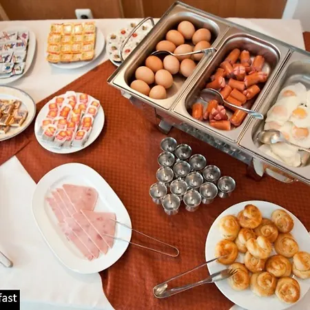 Colosseum 2 公寓式酒店 阳光海滩