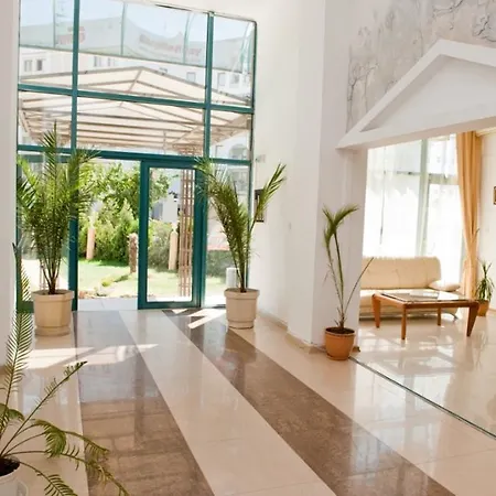 公寓式酒店 Colosseum 2 阳光海滩