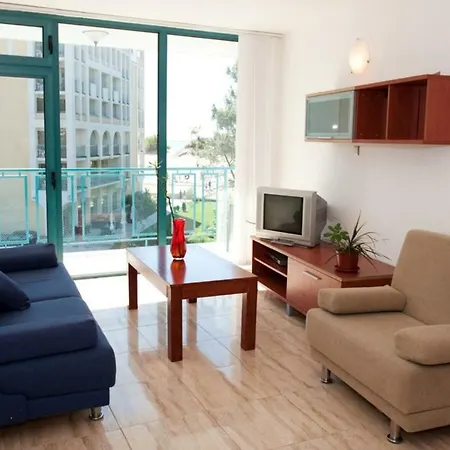 Colosseum 2 公寓式酒店